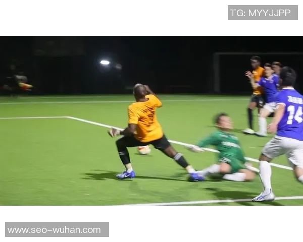 与足球明星同场竞技的精彩瞬间分享与感受